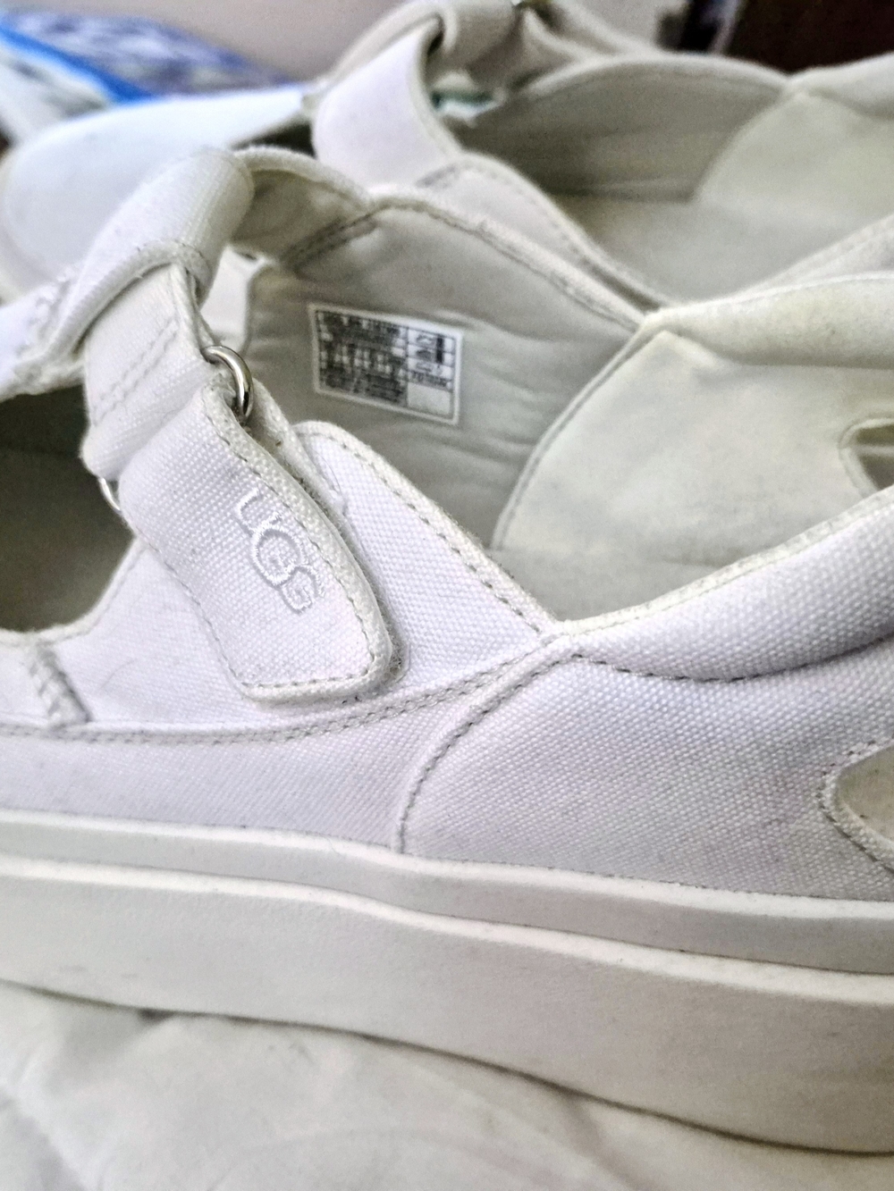 UGG Womens White Canvas Hook-and-Loop Sneakers